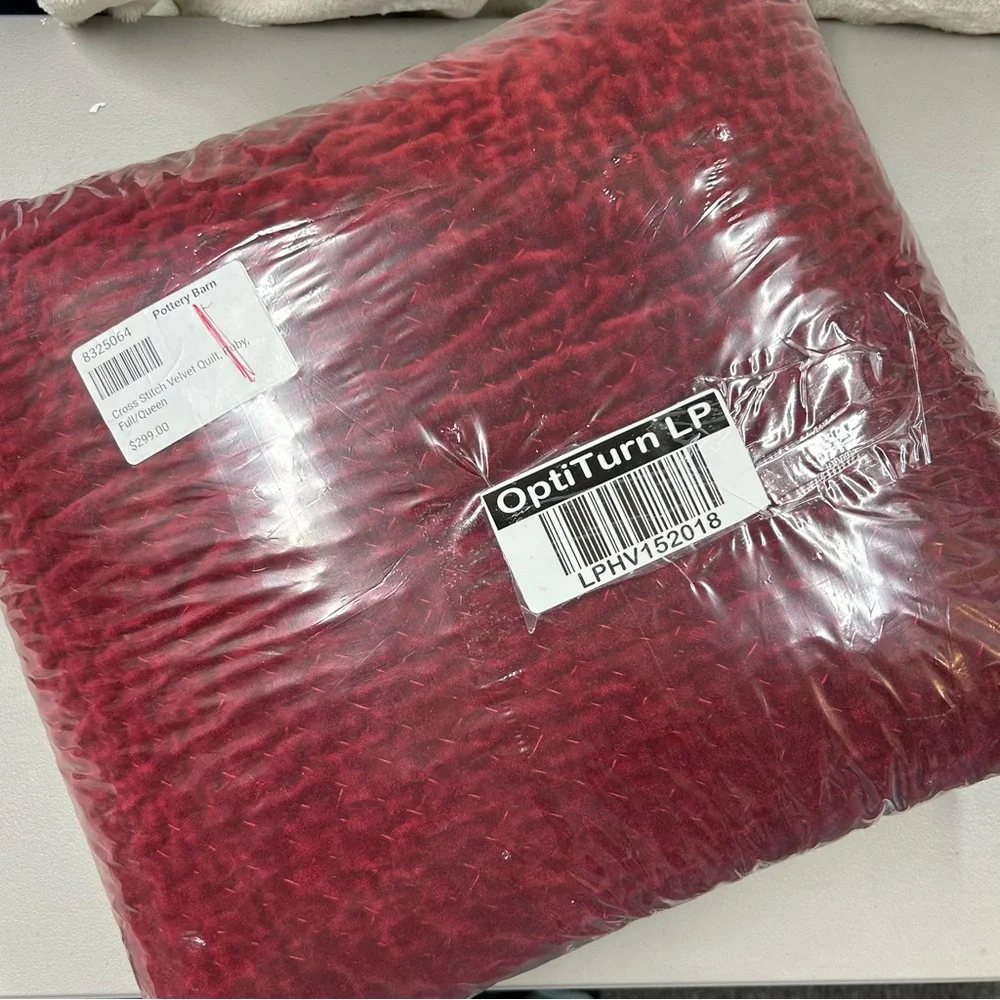 Pottery Barn Cross Stitch Velvet Quilt Ruby Red Full / Queen NEW